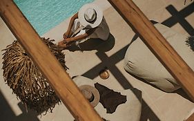 Manili Boutique Suites & Villas, An Slh Hotel